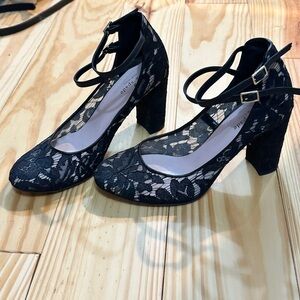Kate Spade Lace Mary Jane Baneera heels US9 EUC